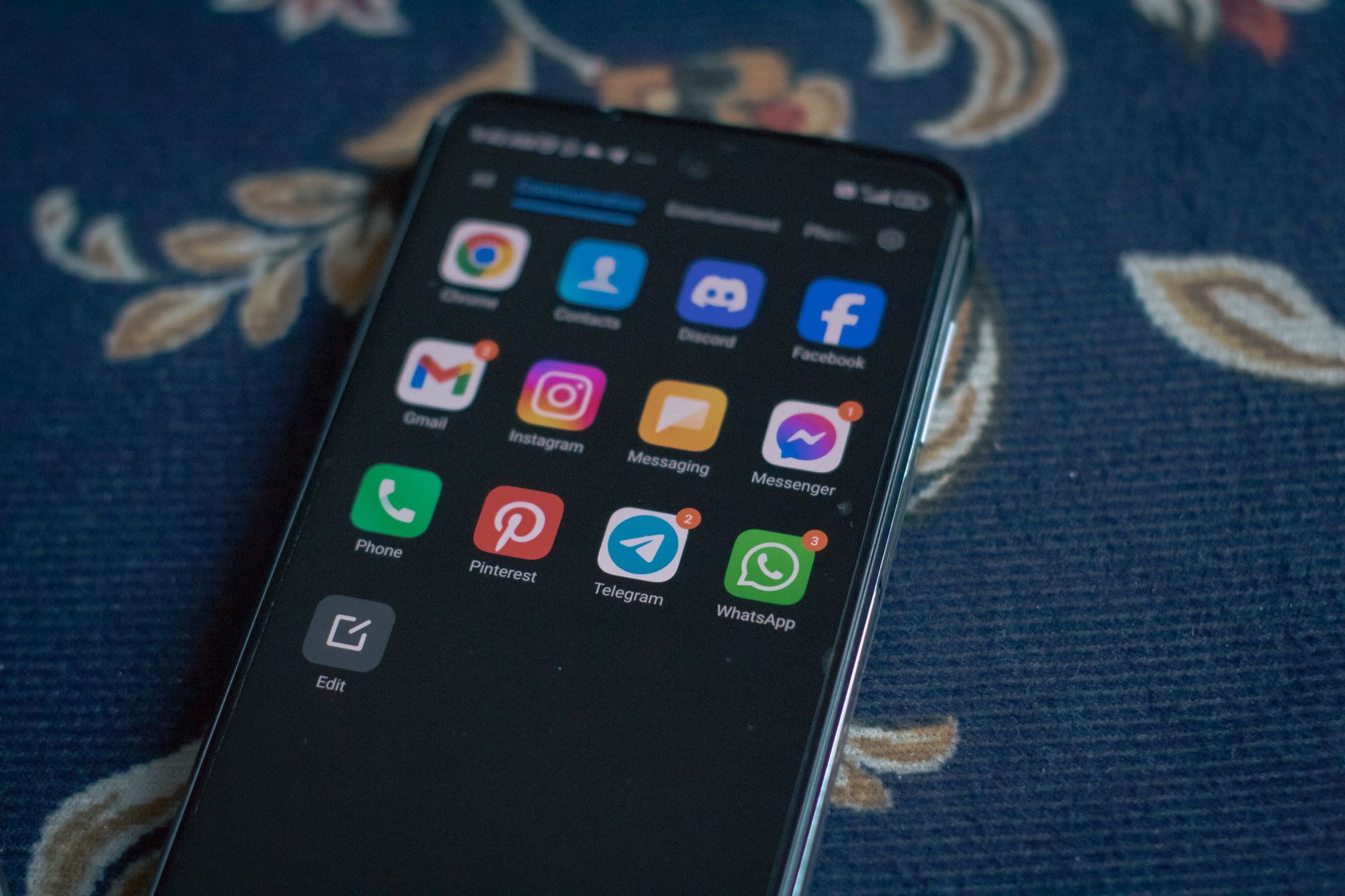 Як додати Telegram Mini App до каналу: монетизація без коду у 2026